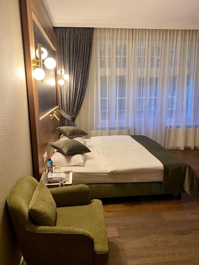 Pensjonat - Restauracja Zolty Domek Szczecinek Kültér fotó