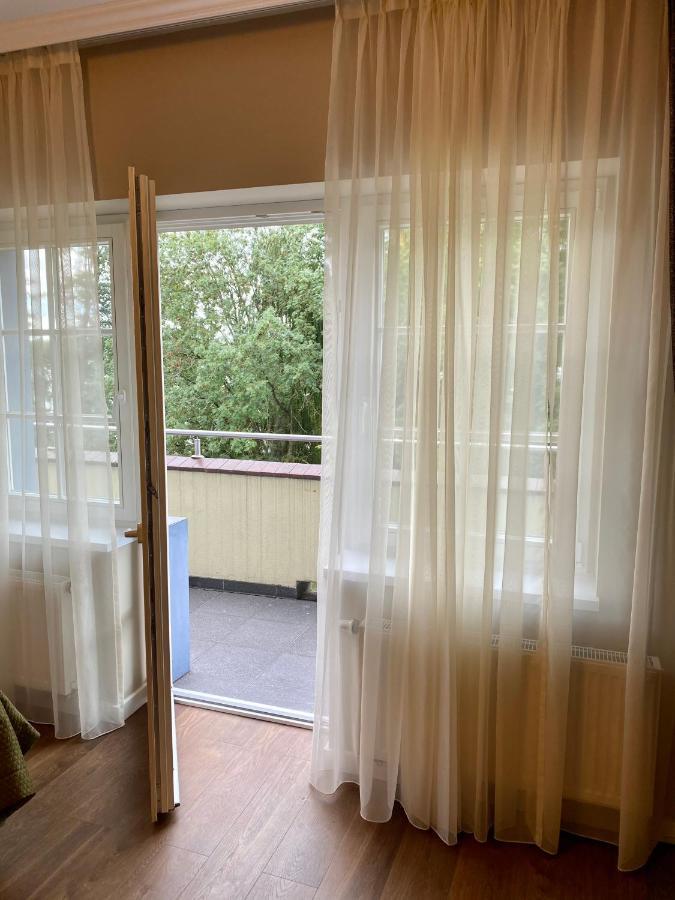Pensjonat - Restauracja Zolty Domek Szczecinek Kültér fotó